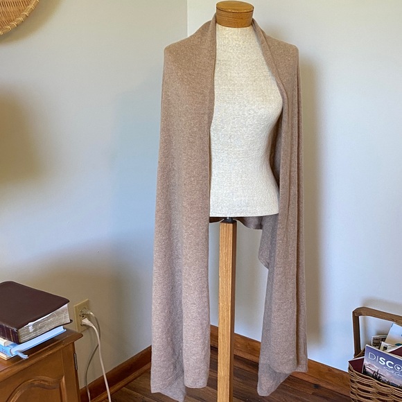 100% Cashmere oversized super soft wrap scarf tan Pure Splendor - Picture 1 of 5